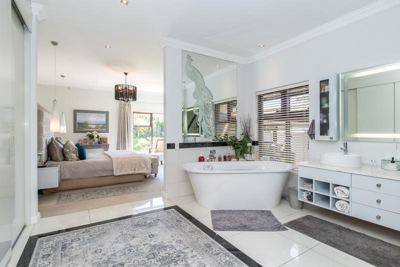 3 Bedroom Property for Sale in Stonehurst Mountain Estate Western Cape